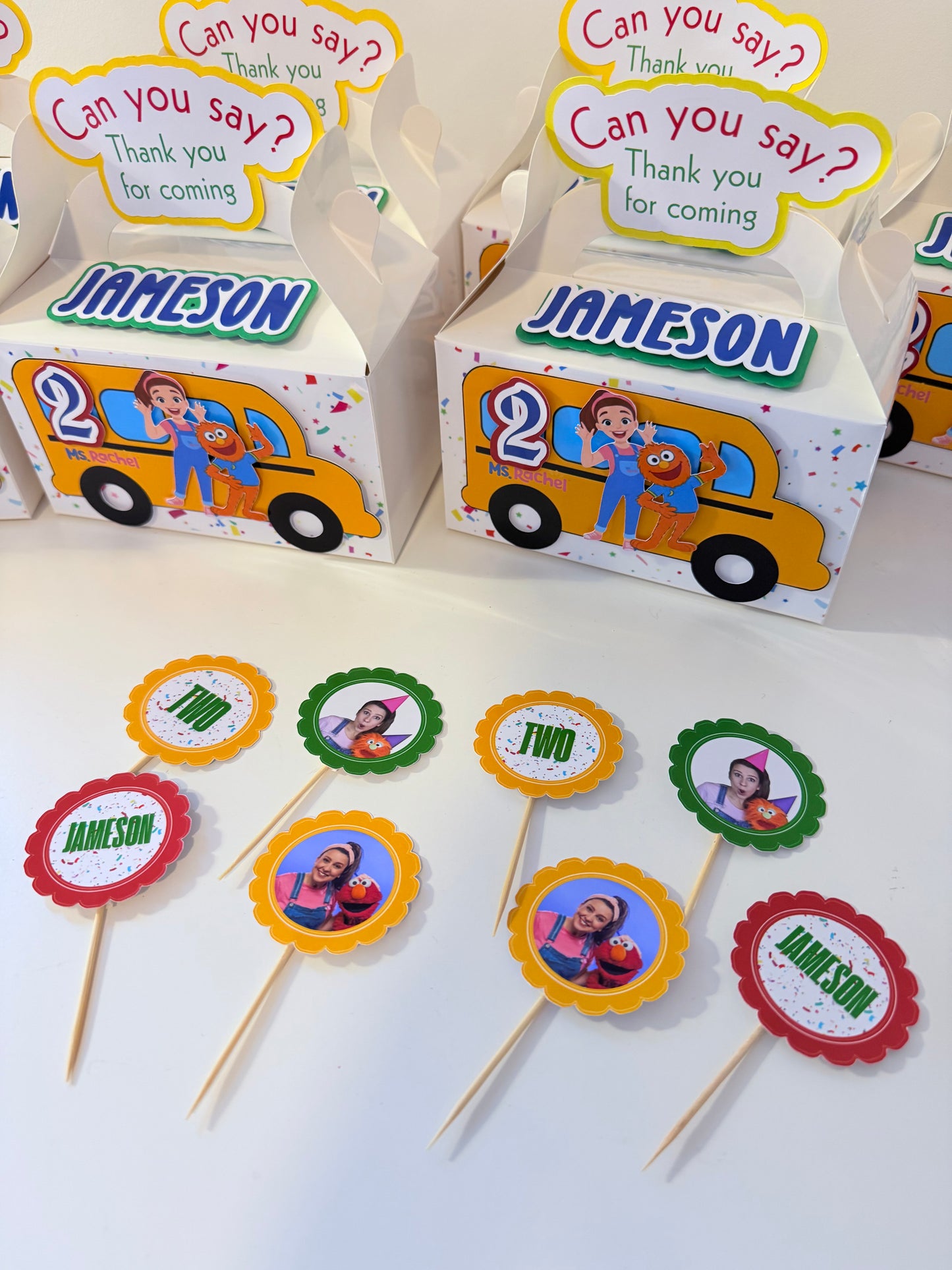 Cupcake toppers