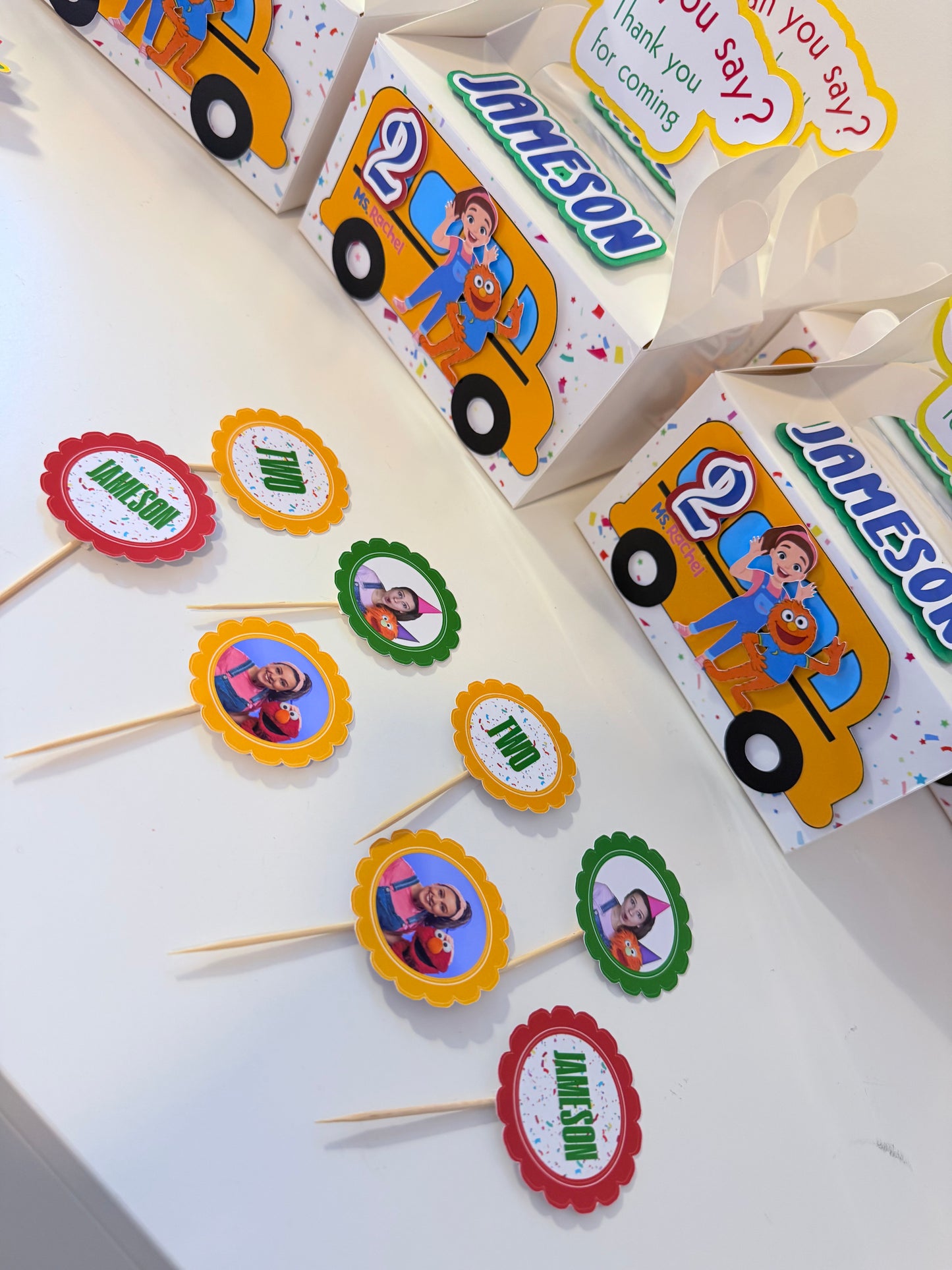 Cupcake toppers