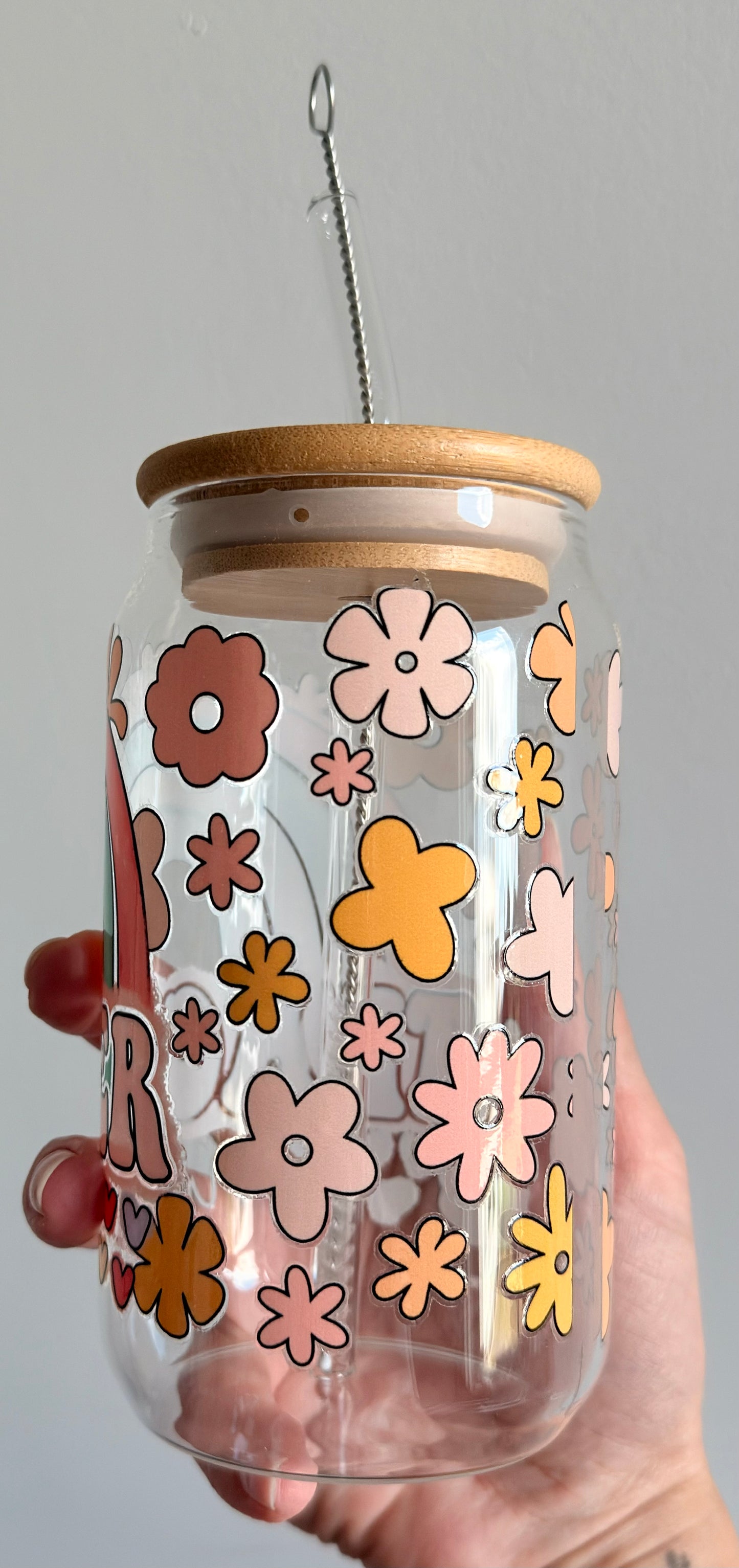 Glass tumbler with bamboo lid